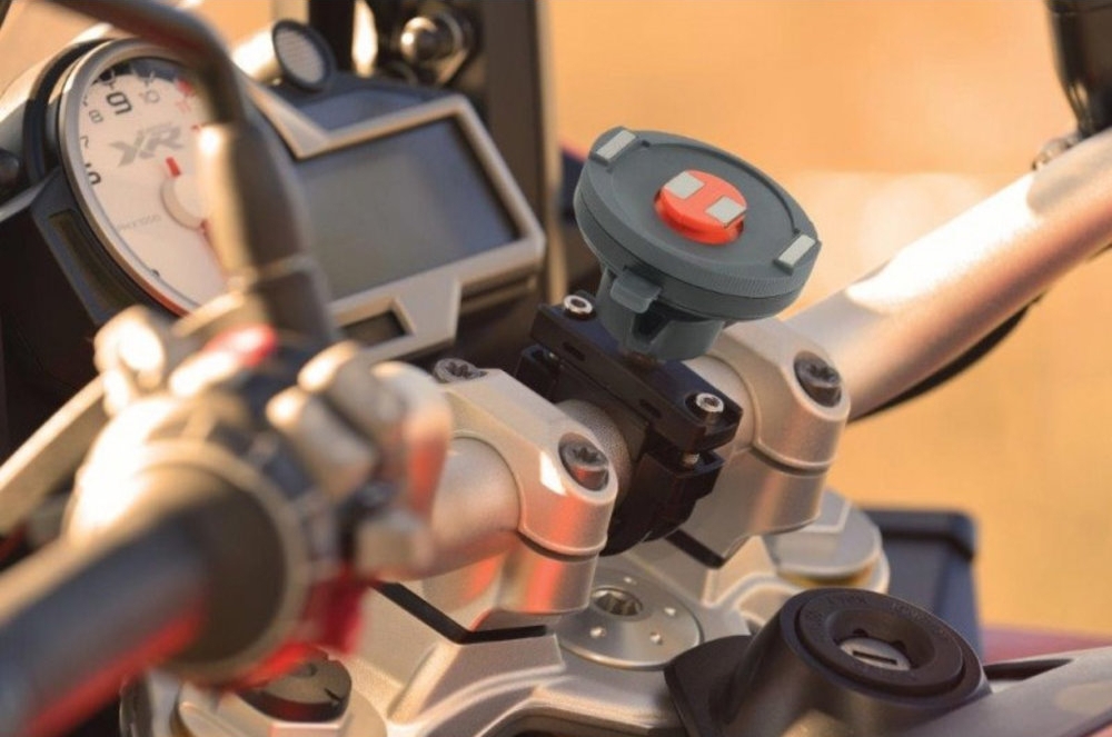 Scooter - Moped Collar Mounting Bracket & TiGRA Fitclic NEO Case for iPhone 11 Pro Max (sku 51374)